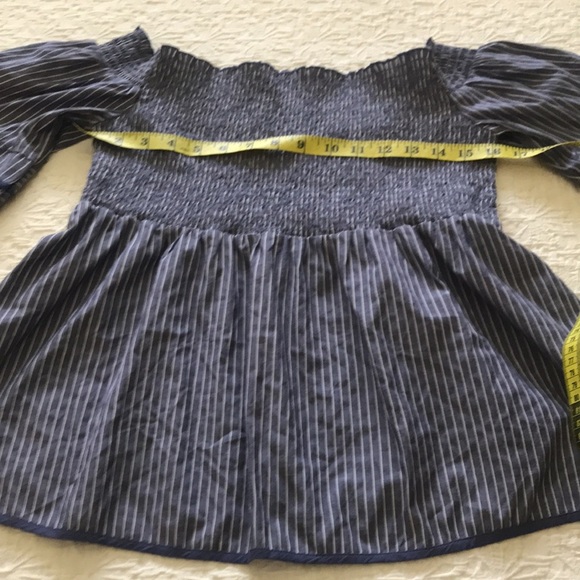 American Eagle | blue and white Off the Shoulder Peasant blouse - Bell sle - Med - Picture 5 of 9